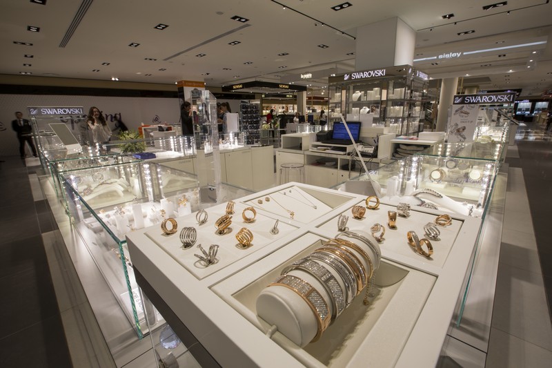 Swarovski celebrates the reopening of its kiosk in ABC Achrafieh